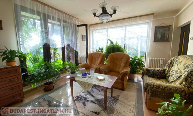 Szolnokon 5+1 szobás családi ház eladó!                                 