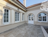 Eladó családi ház Kecskemét 275 000 000 Ft