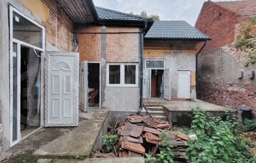 Eladó családi ház