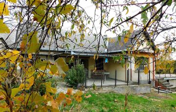 Eladó családi ház