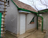 Eladó családi ház Esztergom 16 000 000 Ft