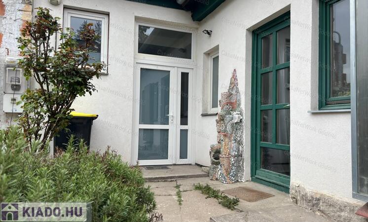Kertkapcsolatos lakás a Sissy kastély szomszédságában                                 