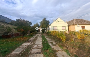 Eladó családi ház