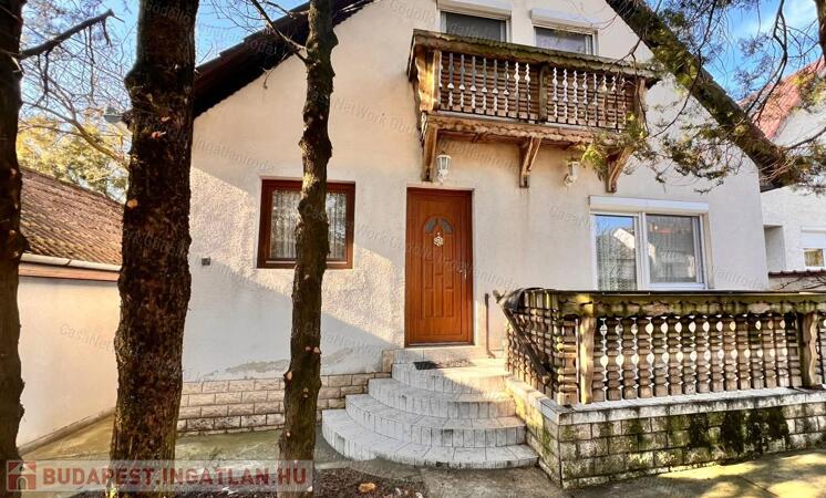 Tágas, nyugodt otthon egy családnak                                 