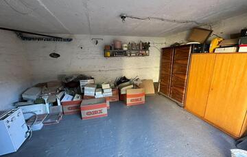 Eladó garázs