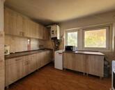 Többgenerációs vagy vállalkozásra is alkalmas családi ház Újhatvanban