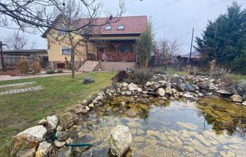 Eladó családi ház