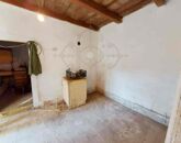 Eladó családi ház Előszállás 15 000 000 Ft