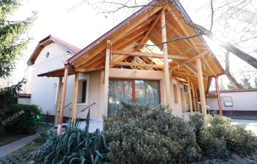 Eladó családi ház