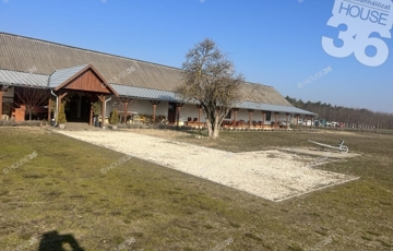 Eladó családi ház