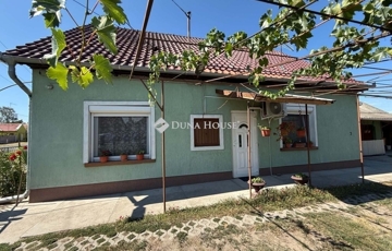 Eladó családi ház