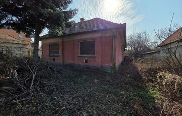 Eladó családi ház