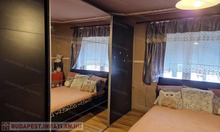 Tarnaörsön  46 nm-es, felújítandó, egy szobás családi ház eladó                                 