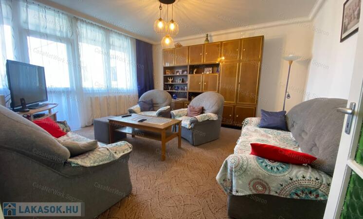 Sopron, Jereván lakótelep, 73 m2-es 