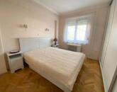 Szolnokon a Kossuth téren felújított 2 szobás lakás eladó!