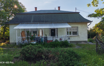 Eladó családi ház