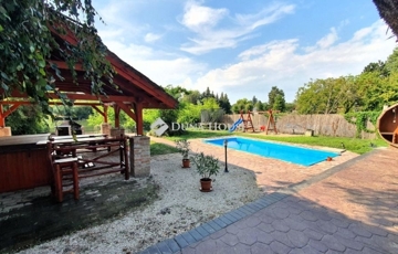 Eladó üdülő/nyaraló