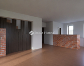 Eladó családi ház Pécs 199 999 999 Ft