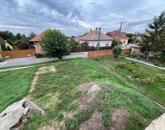 Mezőtúr belvárosához közel, a Berettyó partján építési telek eladó