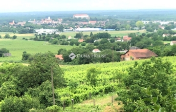 Eladó családi ház