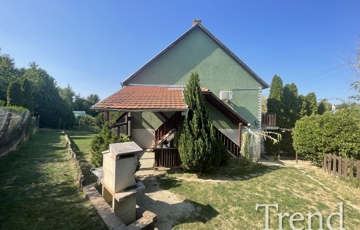 Eladó családi ház