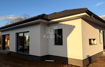 Eladó családi ház