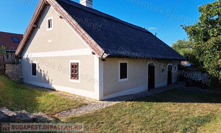 Felújított Parasztház 1820-ból - eladó LAKÓHÁZ PÉCSELYEN                                 