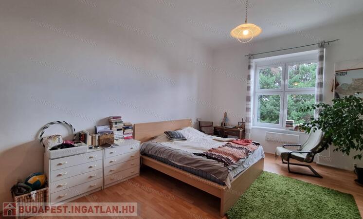 Eladó társasházi lakás Balatonalmádi központjában!                                 