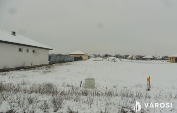 Eladó telek/földterület