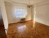 Kiadó családi ház Nyúl 170 000 Ft