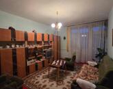 Oroszlány szívében eladó erkélyes, 2 szobás 3. emeleti lakás!