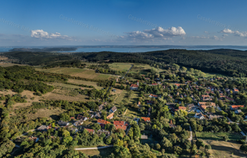 Eladó telek/földterület