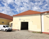 Kiadó ipari ingatlan Pécs 499 000 Ft