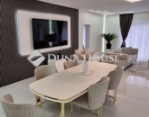 Eladó családi ház Budakalász 219 000 000 Ft