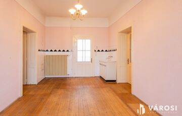 Eladó családi ház