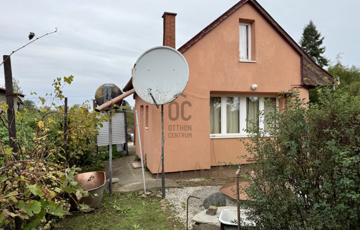 Eladó családi ház