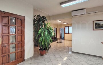 Eladó iroda/üzlethelyiség