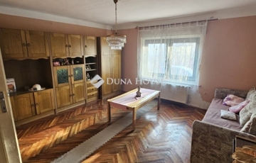 Eladó családi ház