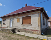 Eladó családi ház Dánszentmiklós 28 900 000 Ft