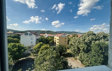 Eladó lakás