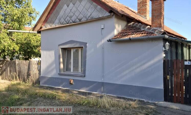 Eladó családi ház Törökszentmiklóson!                                 