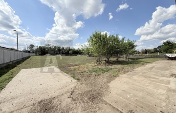 Eladó ipari ingatlan