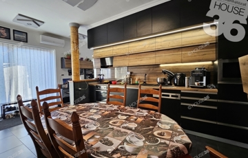 Eladó családi ház