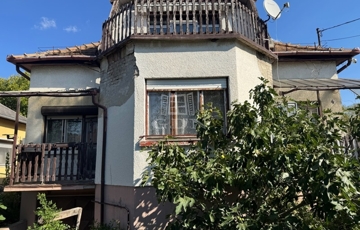 Eladó családi ház