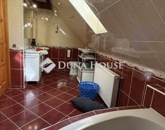 Eladó családi ház Pécs 99 000 000 Ft