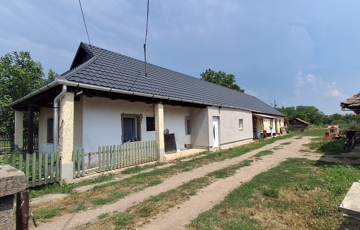 Eladó családi ház