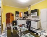 Eladó családi ház Győr 102 000 000 Ft