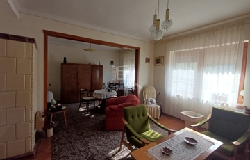 Eladó családi ház