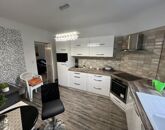 Eladó családi ház Komló 109 000 000 Ft