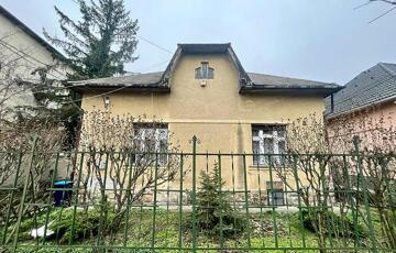 Eladó családi ház